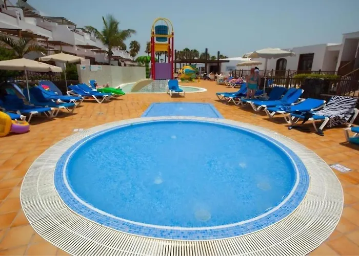 Vista Lobos Flamingo Apartment